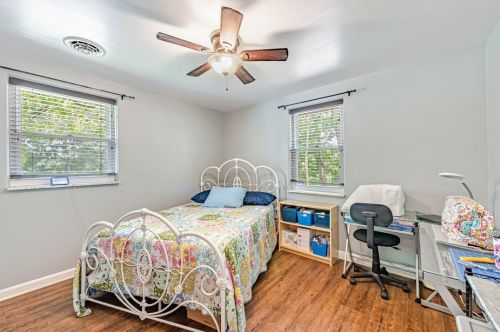 1315 Buckeye St, Connellsville PA  15425-4706 exterior