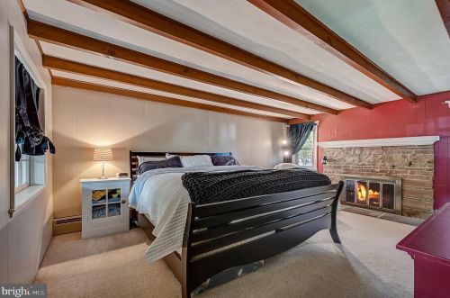 1497 Sweetbriar Ln, Lansdale PA 19446-3240 exterior