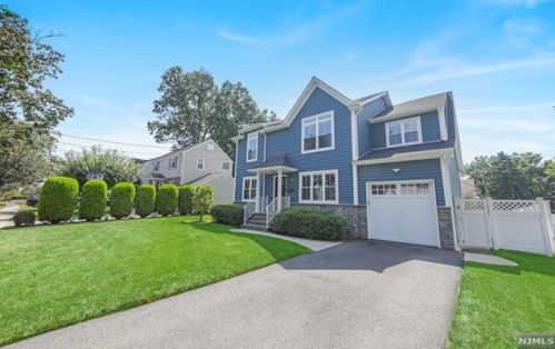 269 Kensington Rd, River Edge, NJ 07661-1239