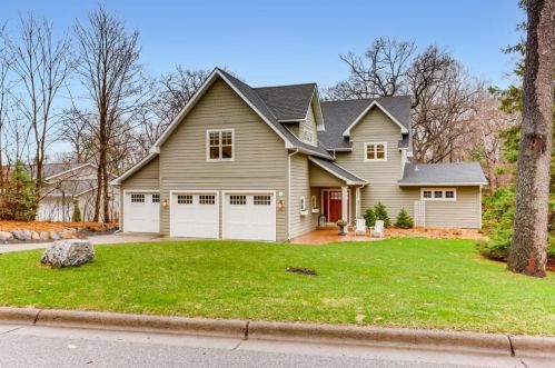910 Garland Ln, Minneapolis, MN 55447-3534