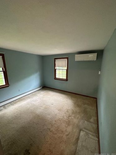 90 Wellman Rd, Manchester CT  06040-5542 exterior