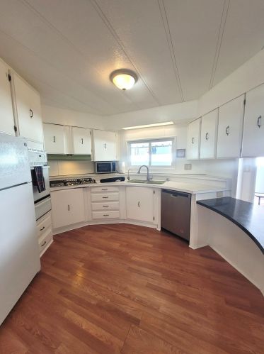 140 Calle Arriba, Palm Springs CA  92264-6329 exterior