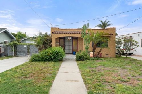 9548 Walnut St, Bellflower, CA 90706-5720