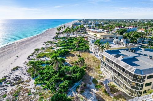 3001 Gulf Dr, Sanibel, FL 33957-5639