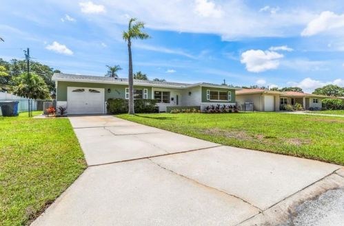 6338 21st St, Saint Petersburg, FL 33702-7114