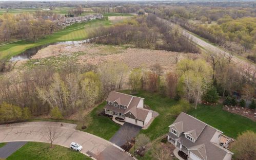 1650 Isabella Pkwy, Chaska, MN 55318-3214