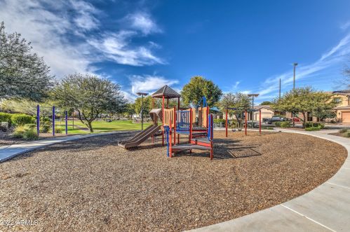 3047 Derringer Way, Gilbert AZ 85297-7889 exterior