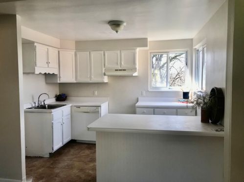 663 Sara Ln, Verona PA  15147-2634 exterior