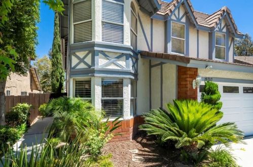 19703 Terri Dr, Santa Clarita, CA 91351-4815