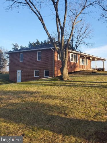 9753 Boteler Rd, Midland, VA 22728-2030