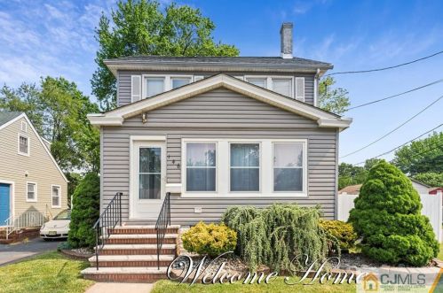 146 Bucknell Ave, Woodbridge, NJ 07095-3604
