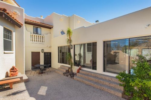 4650 Crestview Cir, Tucson AZ 85745-9207 exterior