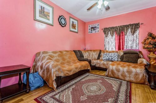 89-29 129th St, Jamaica, NY 11418-2809