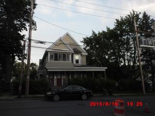 68 Ten Broeck St, Schenectady, NY 12302-2254