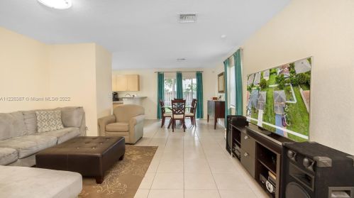 6101 Azalea Cir, West Palm Beach, FL 33415-4471