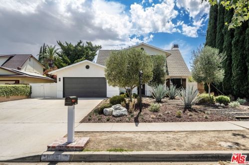 1084 Sycamore Dr, Simi Valley, CA 93065-5030