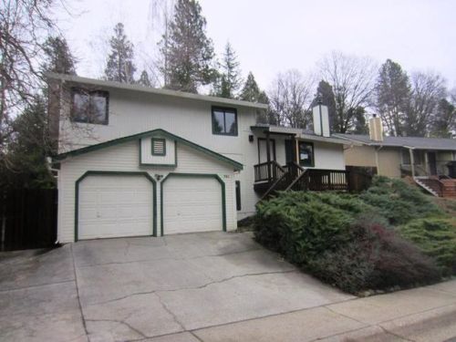 741 Doris Dr, Grass Valley, CA 95945-5525