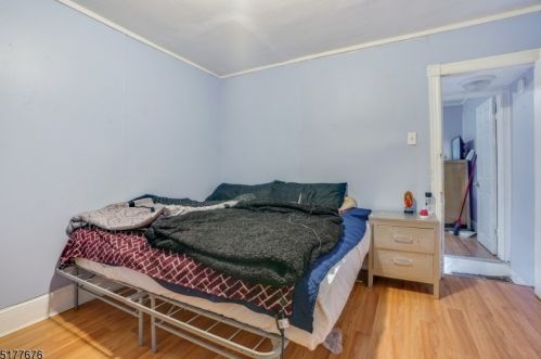 266 Hills Pl, Trenton NJ  08611-2811 exterior