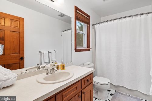 63 Fairway Dr, Camp Hill PA  17011-2065 exterior