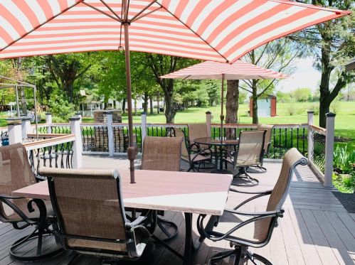 221 150, Valpo IN  46383-9559 exterior