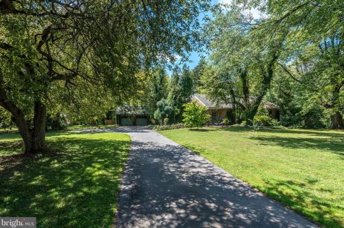 3219 Nottingham Rd, Norristown, PA 19403-4118