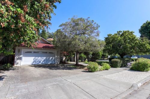 2337 Loma Park Ct, San Jose, CA 95124-1132