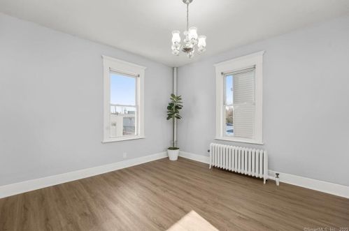 219 6th St, Bridgeport CT  06607-1046 exterior