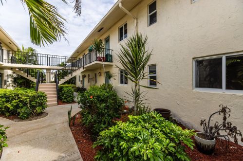 185 Palm St, Naples, FL