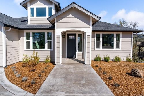 410 Tehuacan Rd, Ukiah CA  95482-2007 exterior