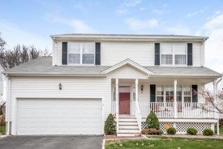 80 Lindas Run, Stratford, CT 06614-3270