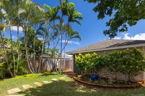 91-1041 Kaihi St, Ewa Beach HI  exterior