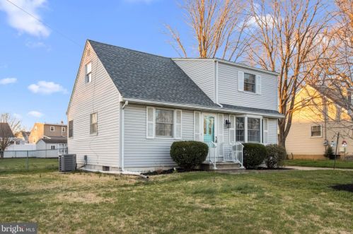 115 Longwood Dr, Trenton, NJ 08620-2416