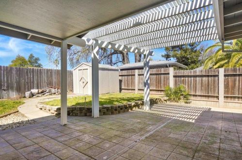 6621 Trilby Ct, Citrus Heights CA  95610-4450 exterior