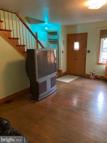 807 20th St, Washington, DC 20002-4101