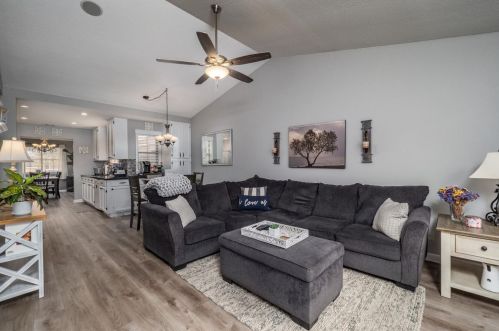 7201 Sutherland Way, Elk Grove, CA 95758-4417