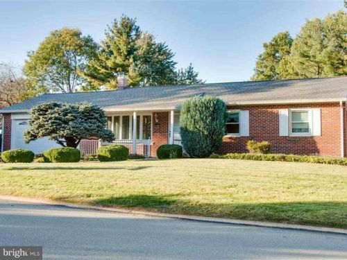59 Covington Dr, Shrewsbury, PA 17361-1846