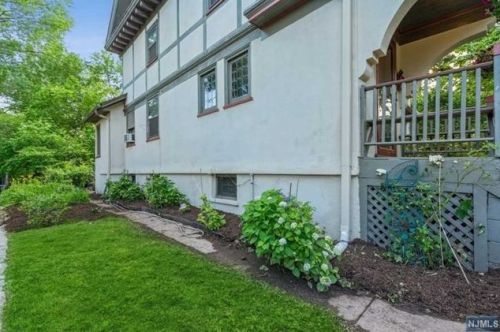 16 Godfrey Rd, Montclair NJ  07043-1310 exterior