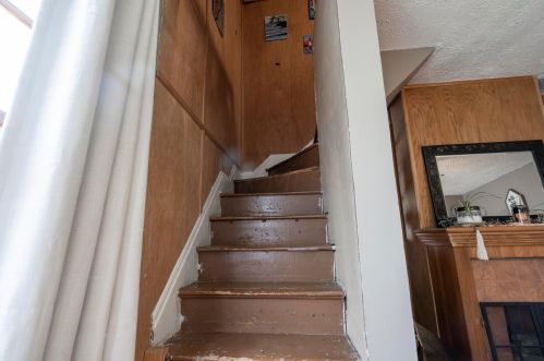 737 Leesburg Ave, Washington Ch OH  43160-1251 exterior