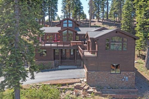 11298 Ski Slope Way, Truckee, CA 96161-6603