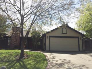 3190 Osuna Way, Sacramento, CA 95833-2785