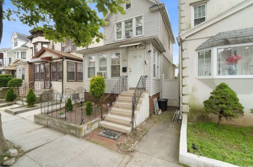 80-74 88th Ave, Jamaica, NY 11421-1840
