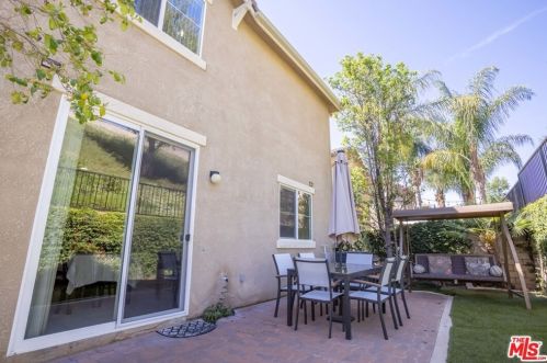 23721 Stagecoach Way, Santa Clarita CA  91354-0722 exterior