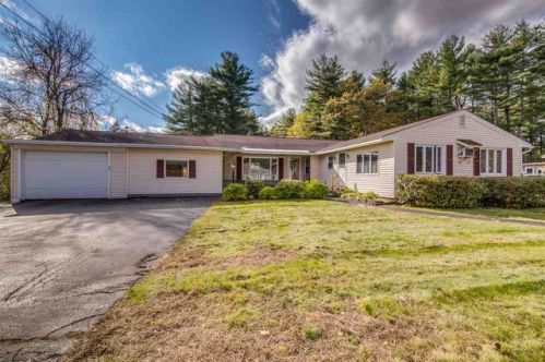 496 Mast Rd, Goffstown, NH 03045-5249