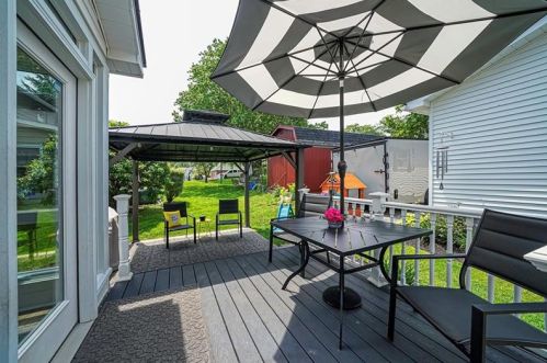 732 8th Ave, Beaver Falls PA  15010-3126 exterior