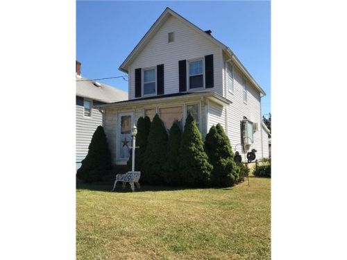 44 John St, Helmetta, NJ 08828-1004