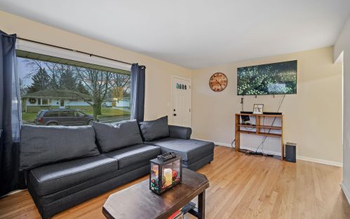 8806 Lawn Ave, Milwaukee WI  53225-3530 exterior