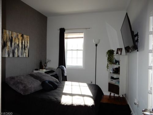 115 Wilson Ave, Newark NJ  07105-3325 exterior