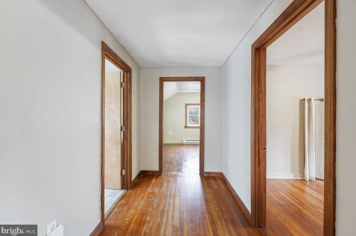 3728 Norwood Ave, Downingtown PA  19335-2048 exterior