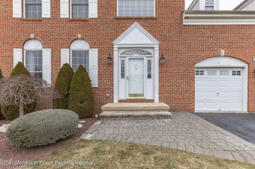 139 Princeton Oval, East Freehold NJ  07728-5338 exterior