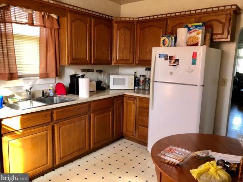 7 2nd St, Highspire PA  17034-1001 exterior